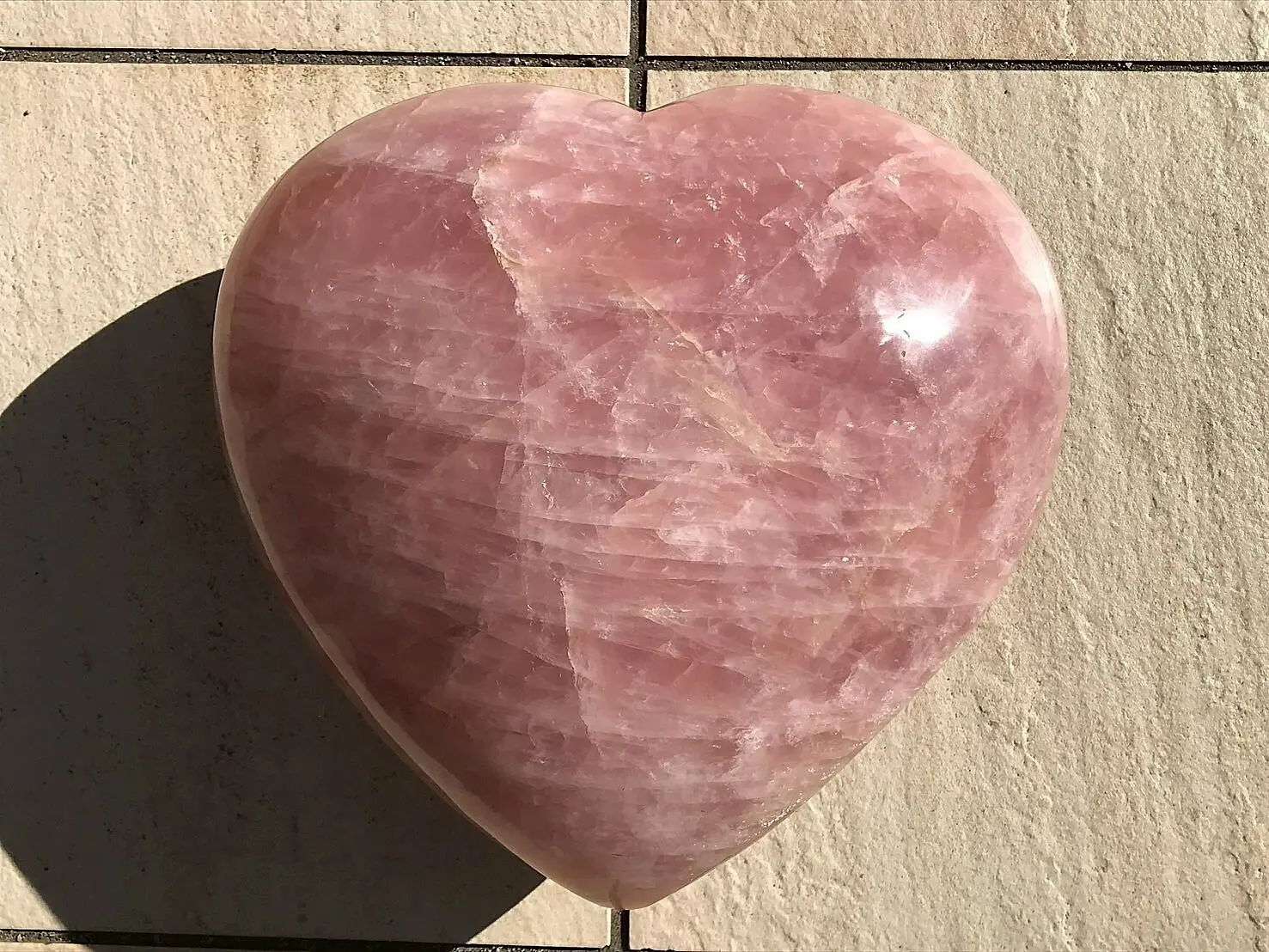 マダガスカル産 ローズクォーツ ハート型 超特大サイズ | 虹色南瓜石
